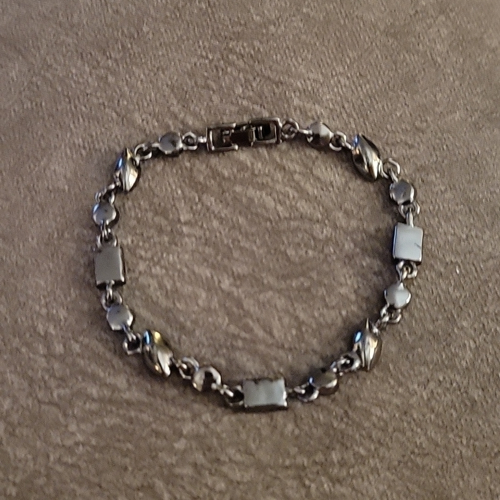 Gunmetal Black Glass Cabochon Geometric Link Bracelet - Picture 3 of 6
